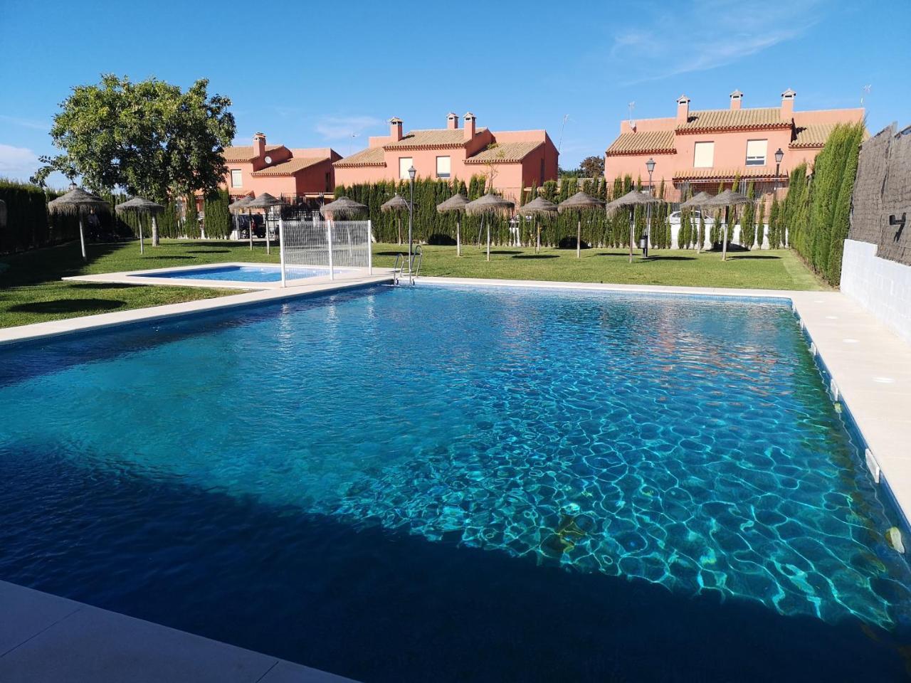 Villa Aznalcazar Sanlúcar la Mayor Extérieur photo